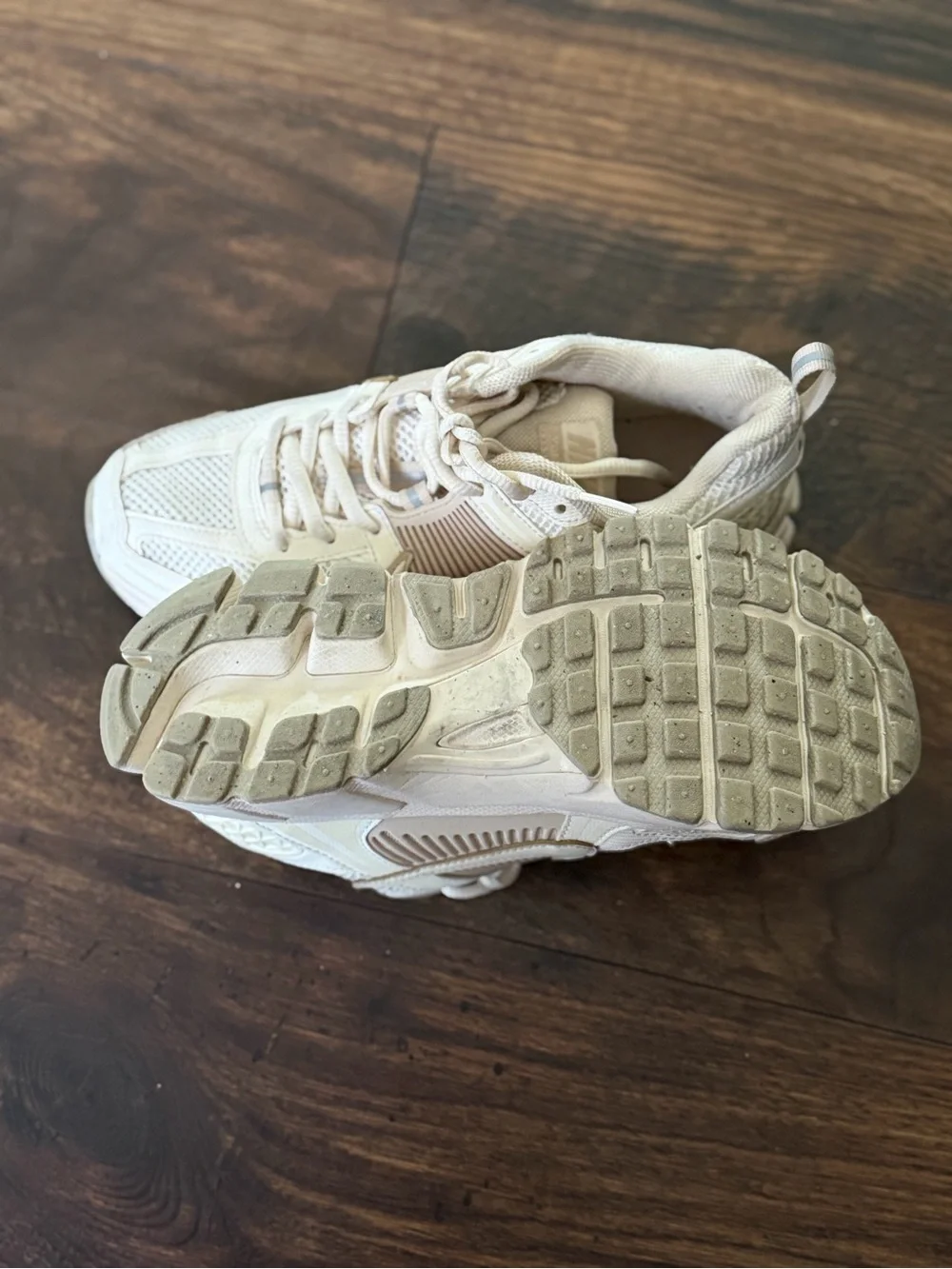 Nike Cream and Light Tan Vomero Shoes